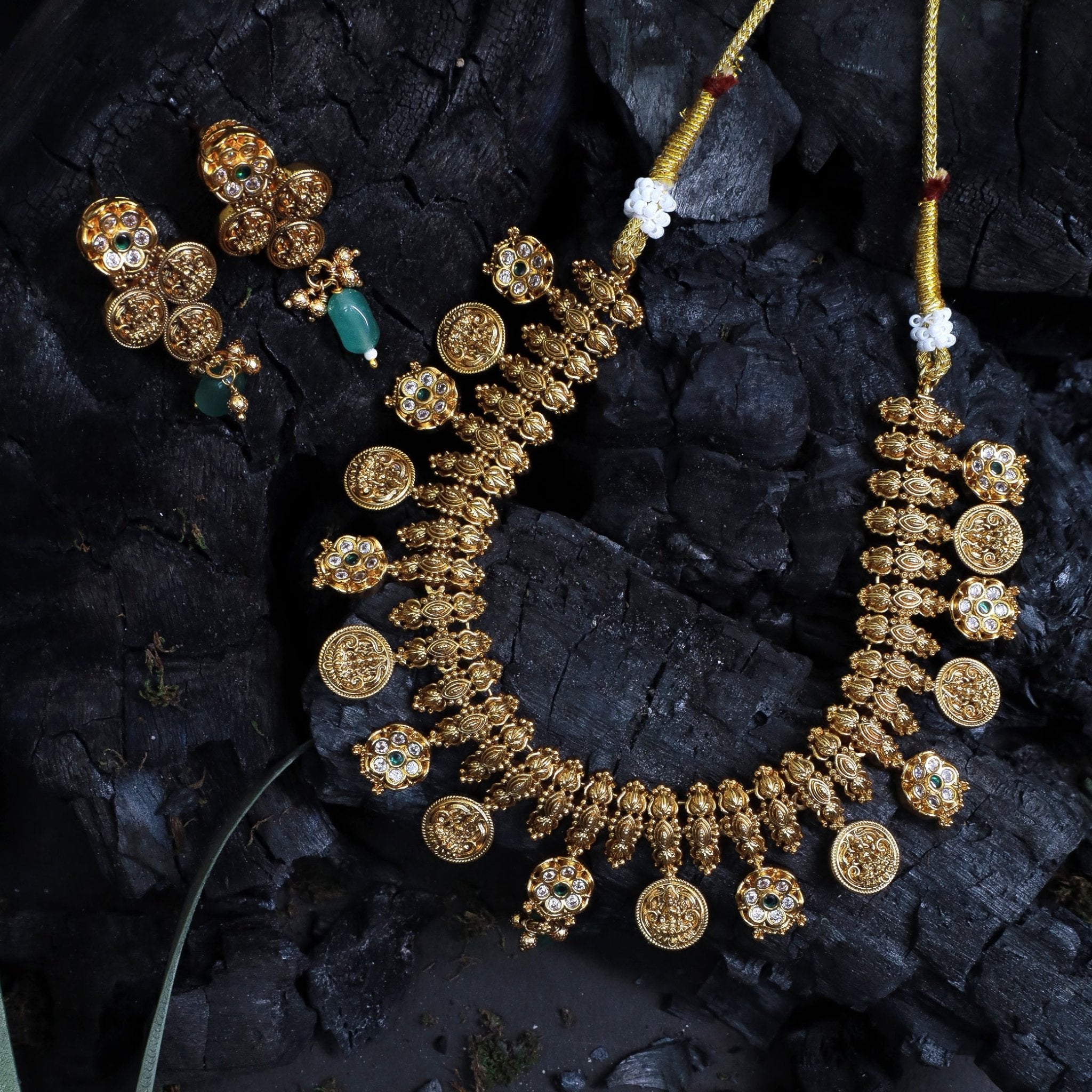 Antique Lakshmi coin Necklace with earrings – Thenianantham