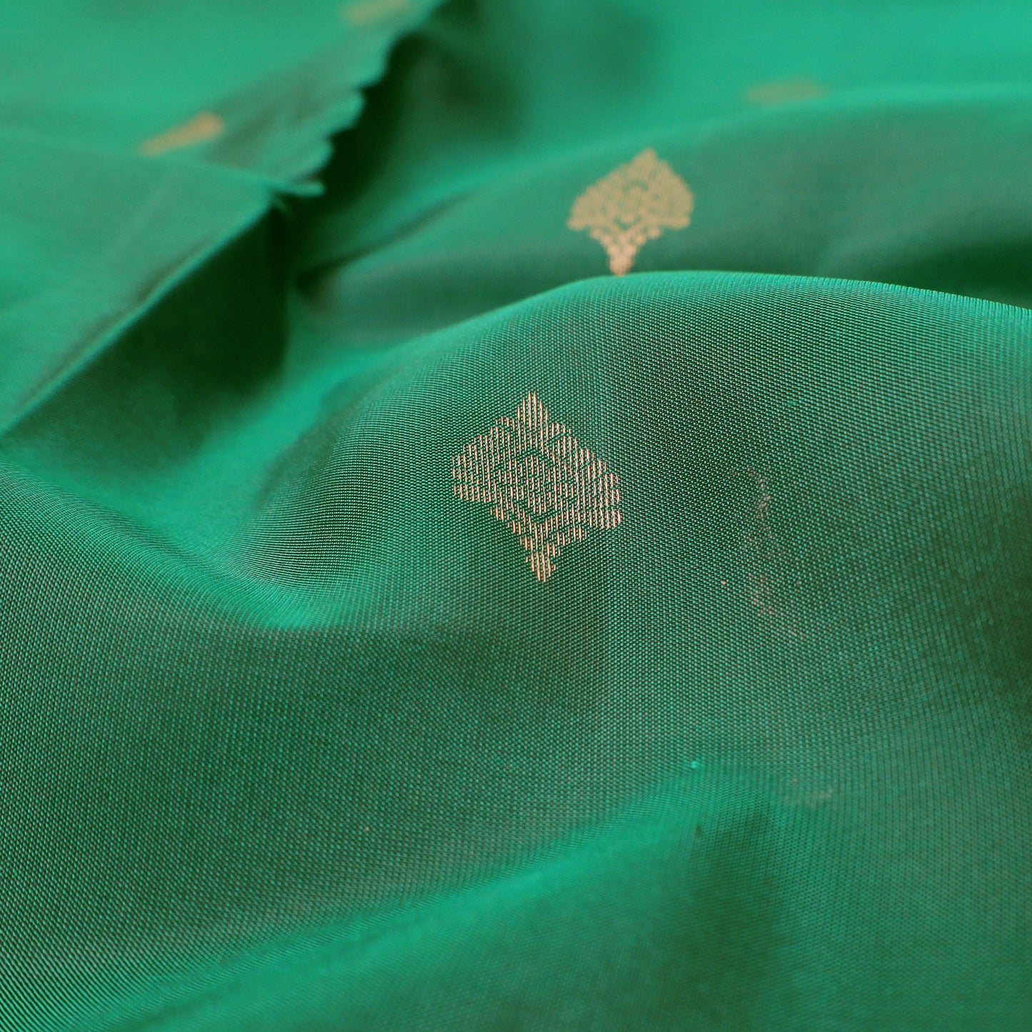 Green With Pink Yuvana Semi Soft Silk Saree