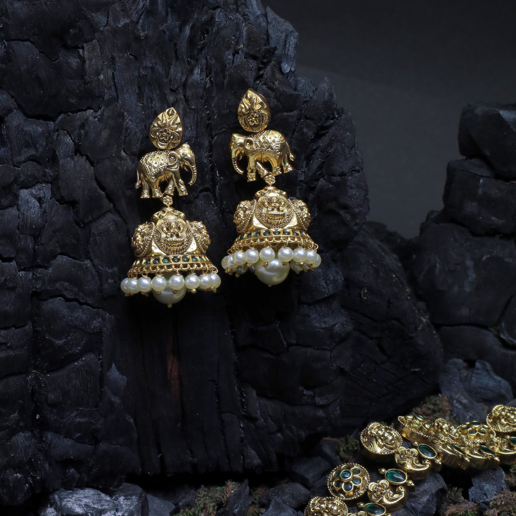 Lakshmi Coin aaram with a pair of jhumkas - Thenianantham