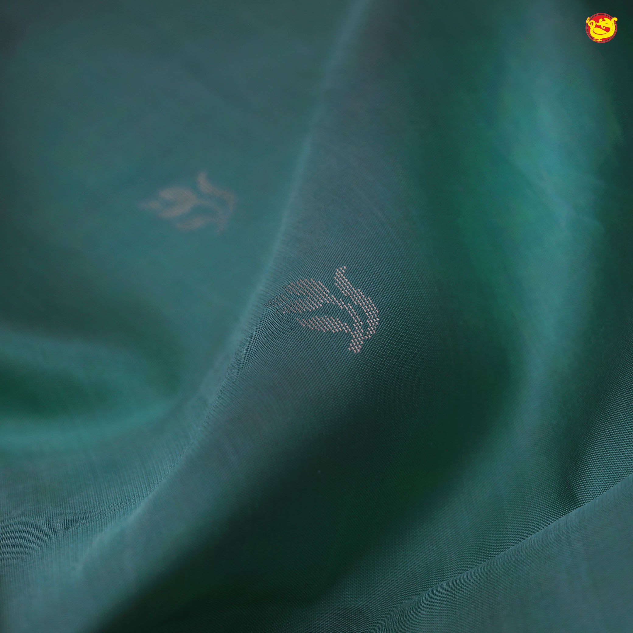 English green soft silk saree with silver zari - Thenianantham