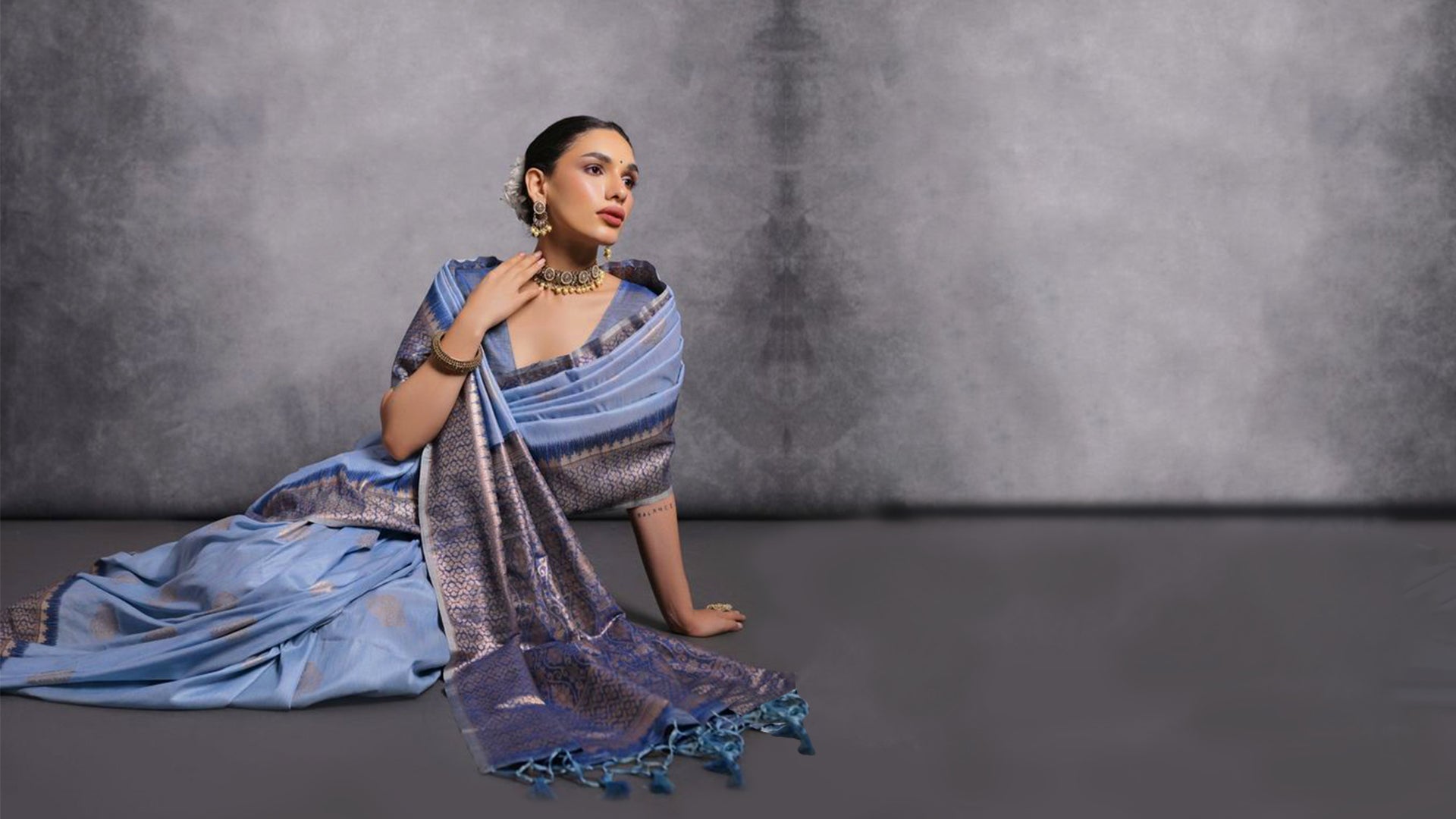 How to Look Elegant and Classy in Tussar Silk Sarees