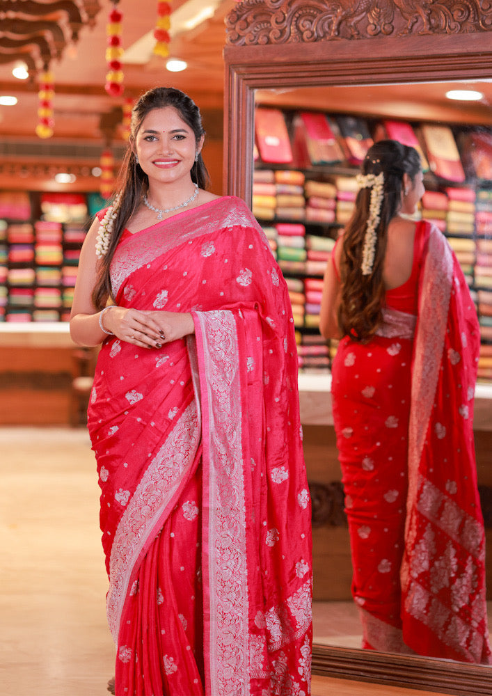 Fancy Silk Sarees - Thenianantham