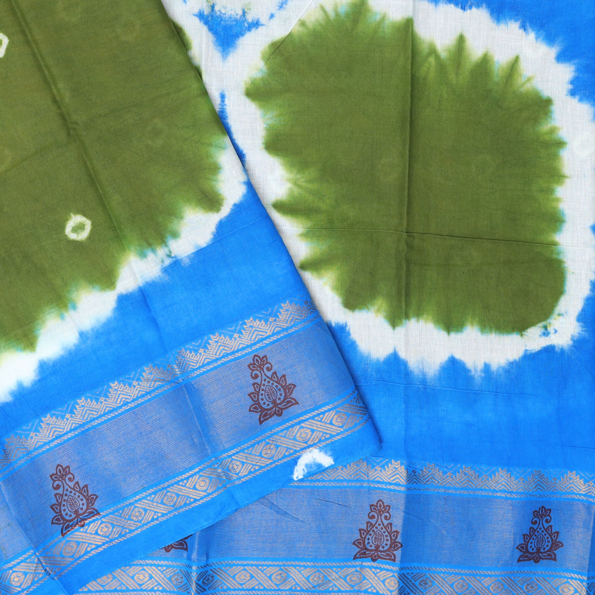 Green With Blue Sungudi Cotton Saree   without Blouse