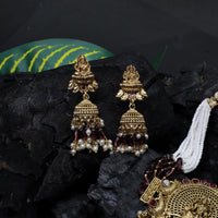 Antique Necklace in Jewellery - Thenianantham