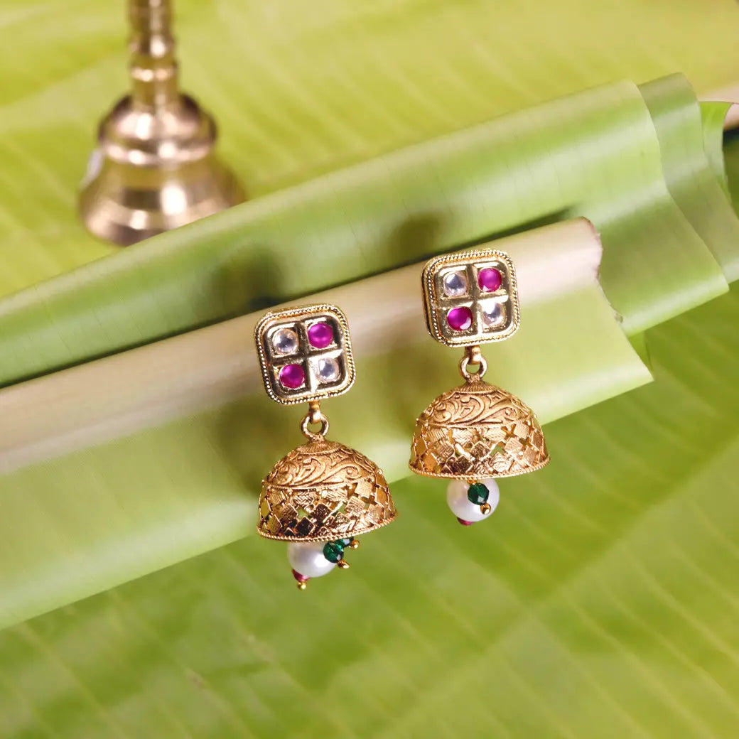 Polki Kundan necklace with matching jhumkas