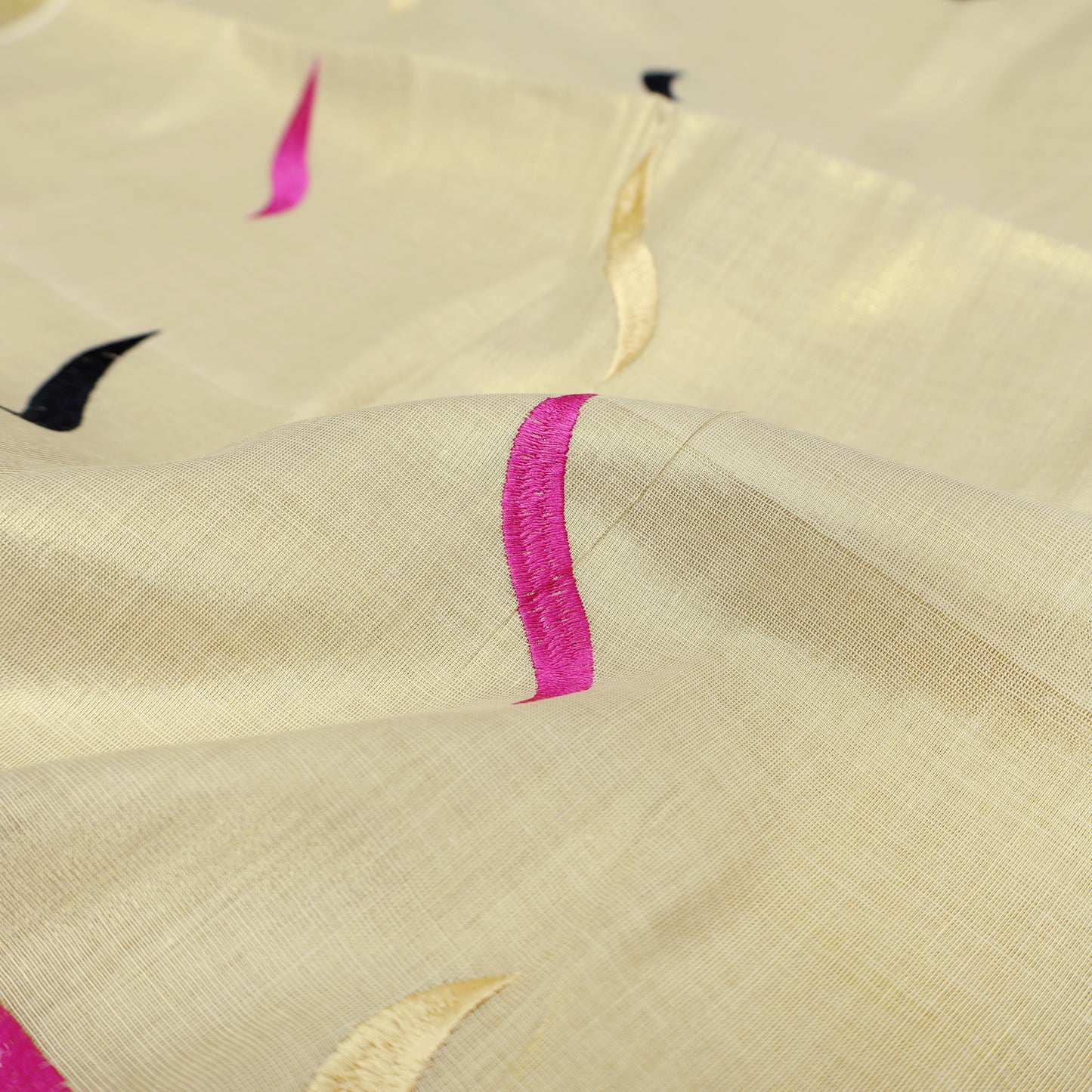 Off White With Gold Ribbon Leaf Embroidery Floral traditional kerala onam saree