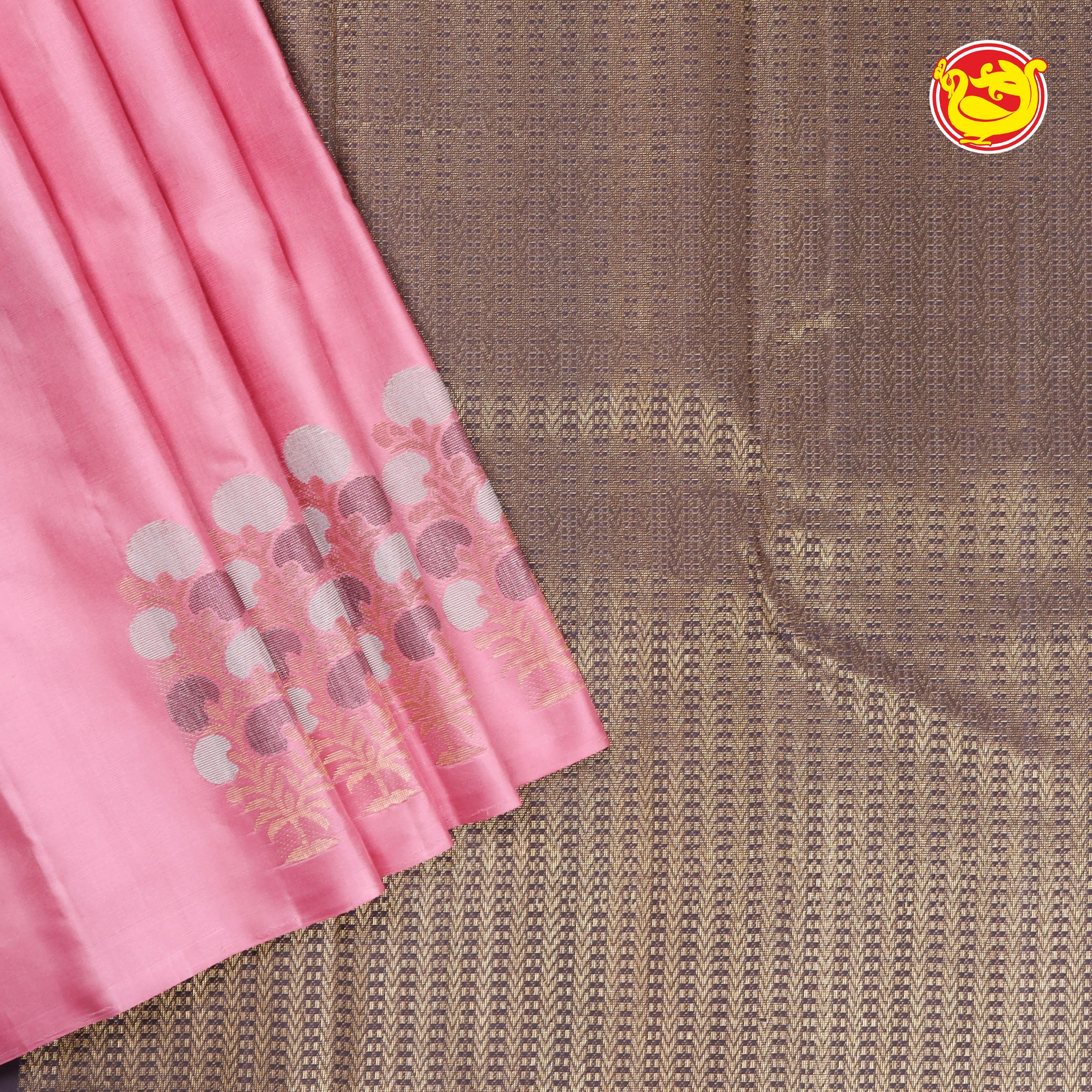 Light pink silk saree with contrast pallu and blouse