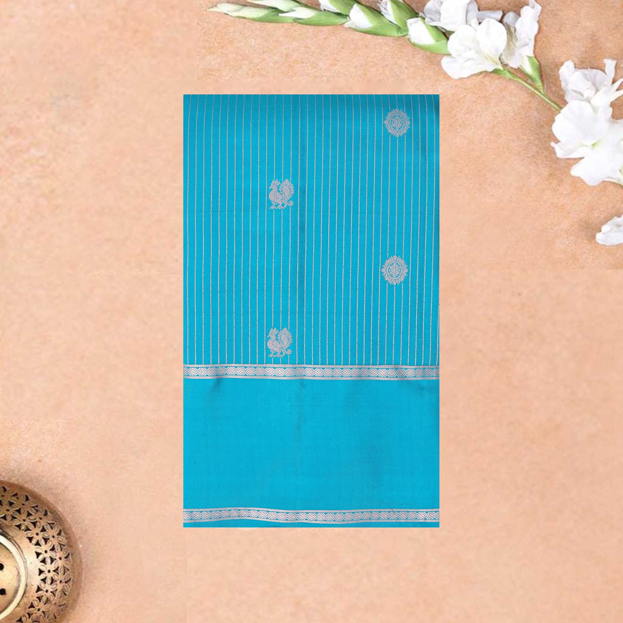 Blue Colour Gold Zari Border Yuvana Semi Soft Silk Saree
