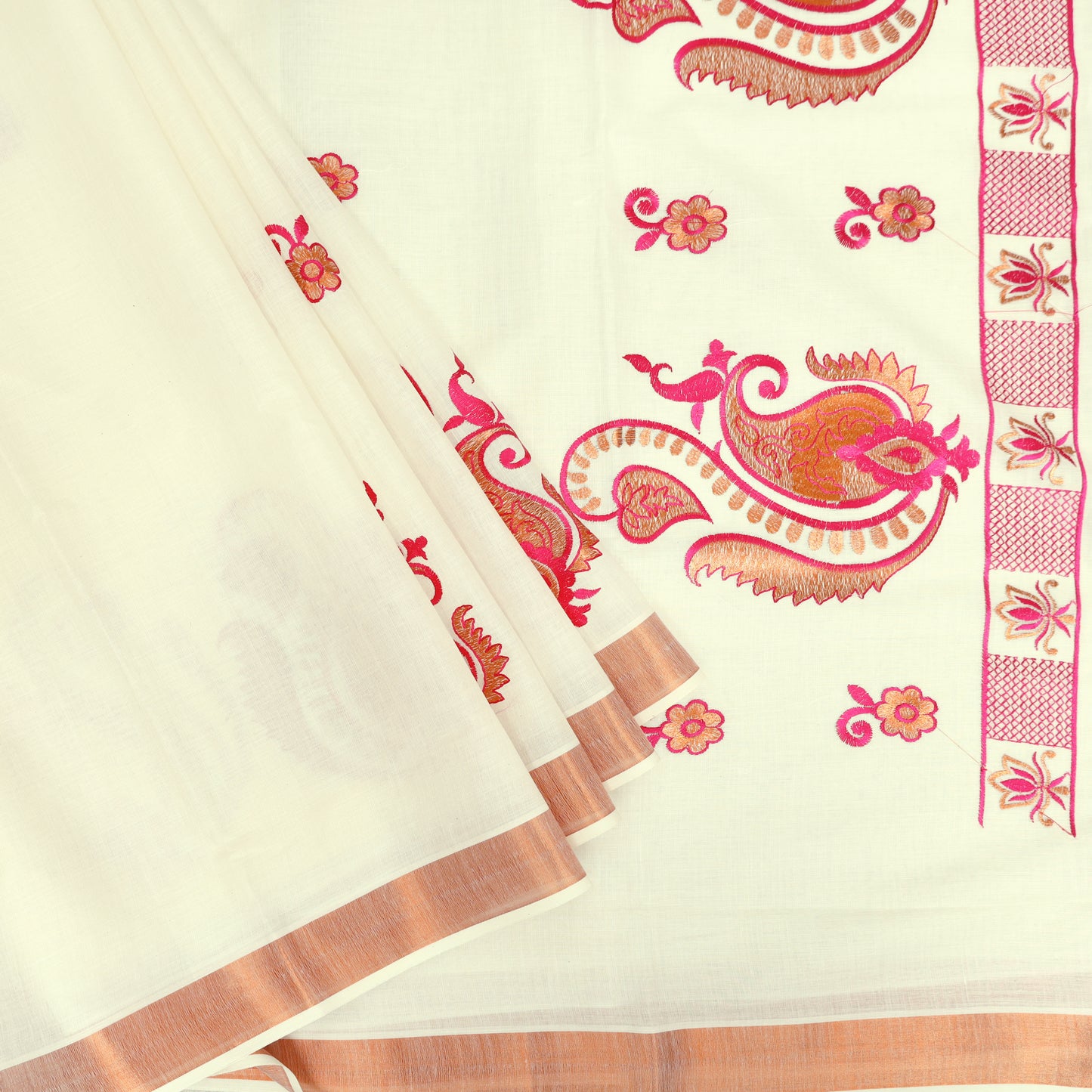 Off White With Pink Mango paisley thread small Foral Design traditional kerala onam saree