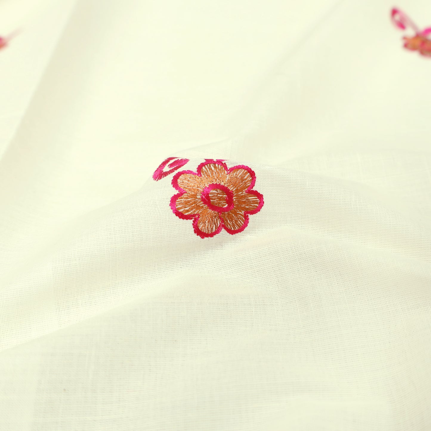 Off White With Pink Mango paisley thread small Foral Design traditional kerala onam saree