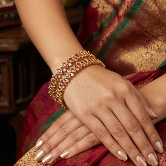 Leaf With Rupy stoneTraditional bangles