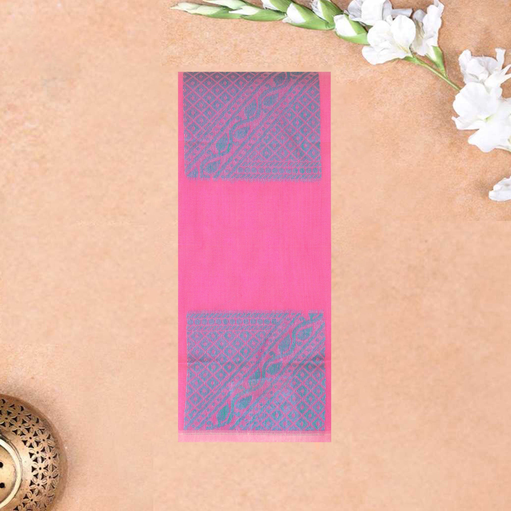 Pink Colour Silk Cotton Saree Without Border