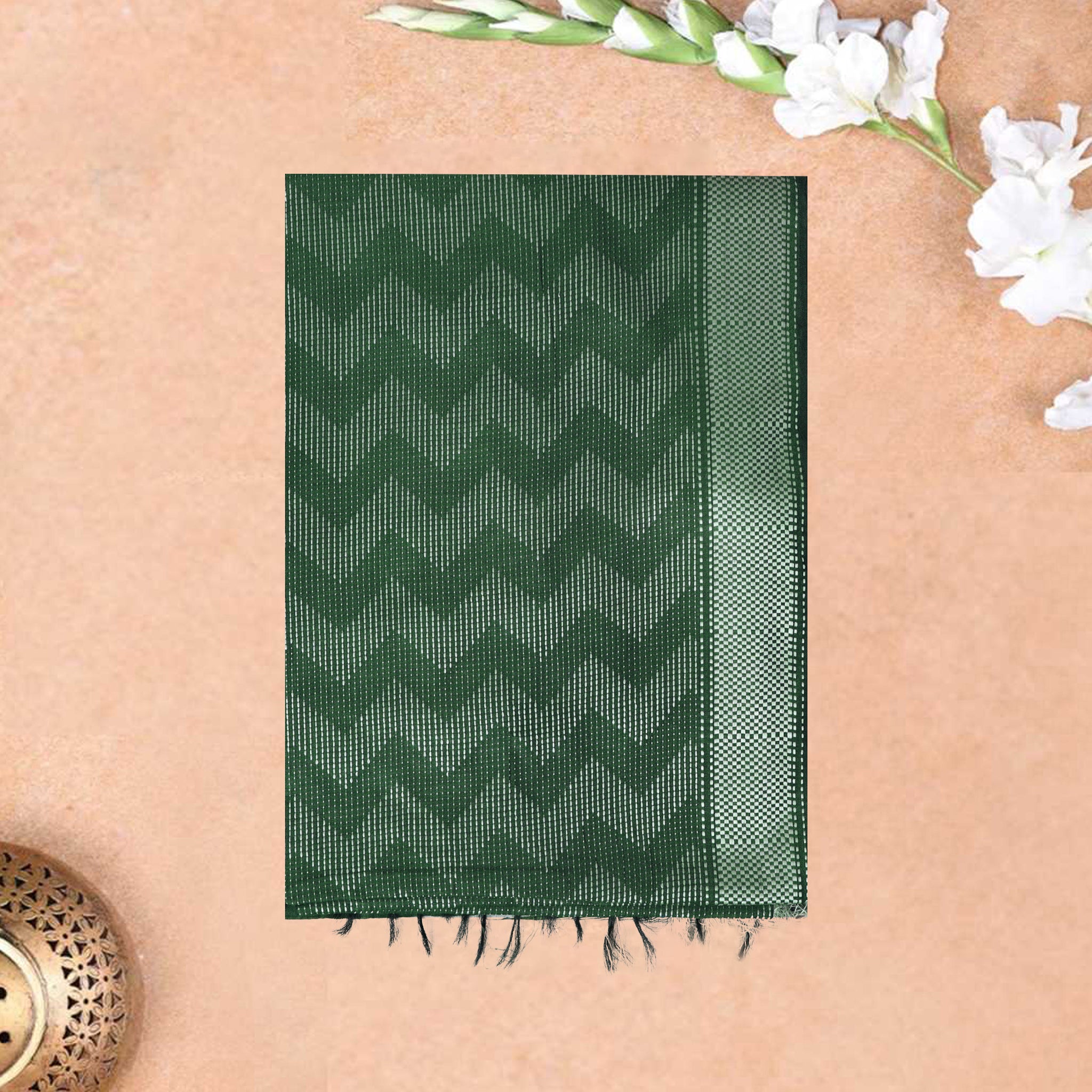 Dark green Colour Trendy Linen Saree