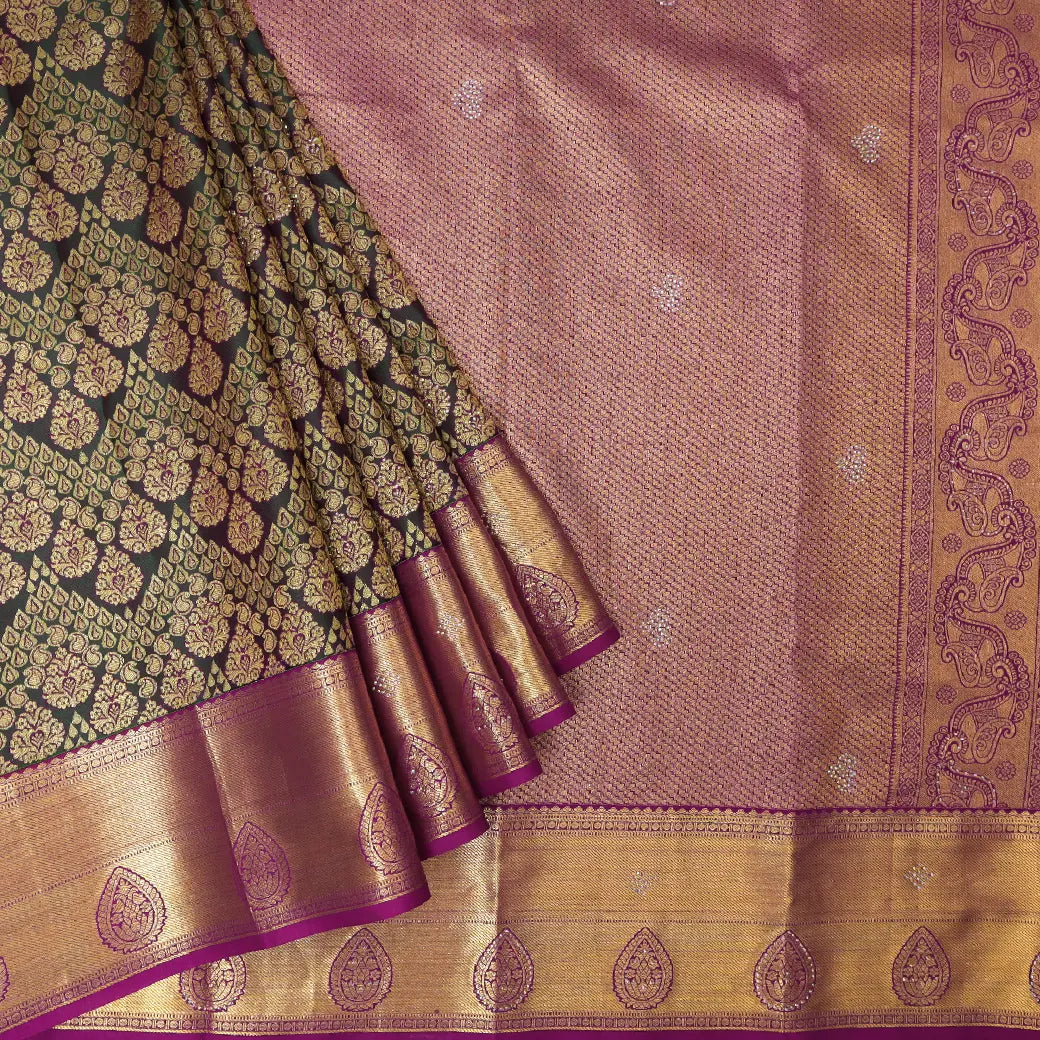 DARKGREEN WITH PURPLE colour pure Kanchipuram silk saree