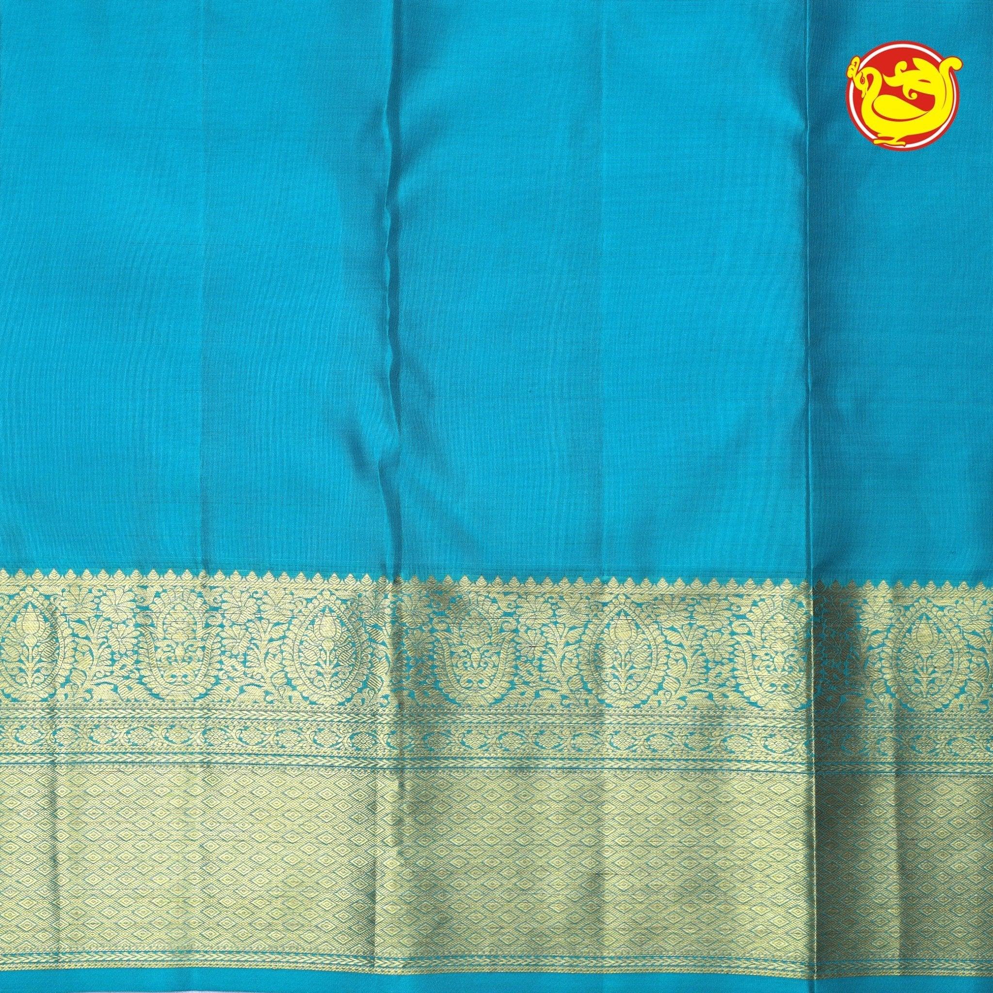 Light lavender Wedding Silk Saree With Peacock Blue Pallu - Thenianantham