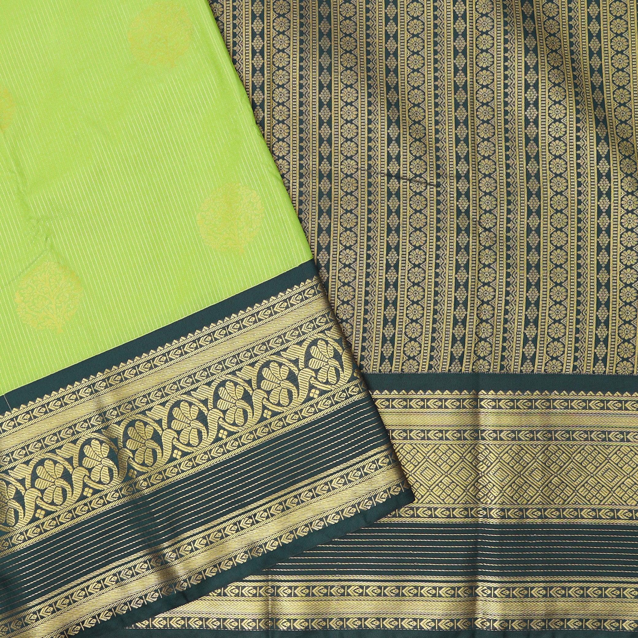 Green With Dark Green Vaira Oosi Silk Saree
