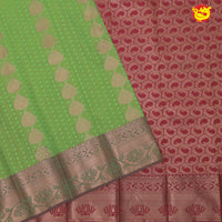 Green with Red Star Motifs Soft Silk Saree - Thenianantham